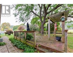 584 KNIGHTS HILL ROAD N - 35