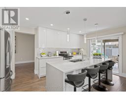1075 BLACKMAPLE COURT - 12