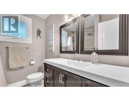 77 SOUTHVIEW CRESCENT - 13