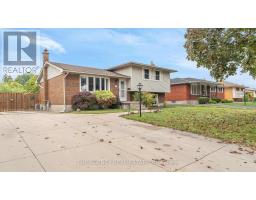 77 SOUTHVIEW CRESCENT - 2