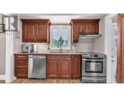 77 SOUTHVIEW CRESCENT - 4
