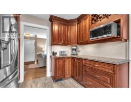 77 SOUTHVIEW CRESCENT - 6