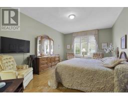 7 - 115 GLENWOOD DRIVE - 27
