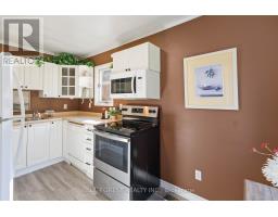 49 RAYWOOD AVENUE - 12