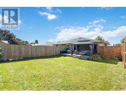 17 CARRIE CRESCENT - 16
