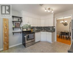 17 CARRIE CRESCENT - 24