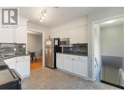 17 CARRIE CRESCENT - 25