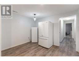 17 CARRIE CRESCENT - 4