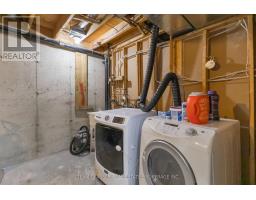 17 CARRIE CRESCENT - 7