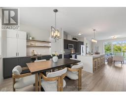 29 - 1040 CORONATION DRIVE - 18