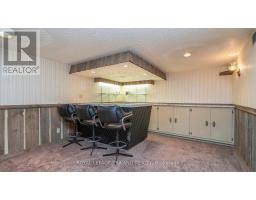 3 KENDALL COURT - 32