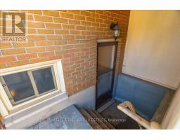 34 STANHOPE CRESCENT - 32