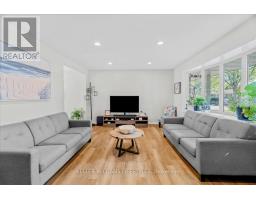 34 STANHOPE CRESCENT - 4
