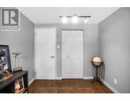 90 EDMUNDS CRESCENT - 22