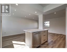 71 - 825 DUNDALK DRIVE - 14