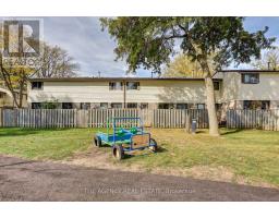 71 - 825 DUNDALK DRIVE - 41