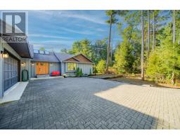 10395 PINETREE DRIVE - 11