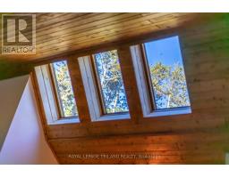 10395 PINETREE DRIVE - 18