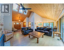 10395 PINETREE DRIVE - 2
