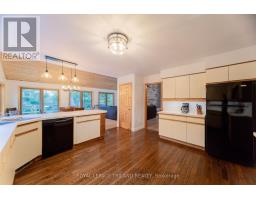 10395 PINETREE DRIVE - 25