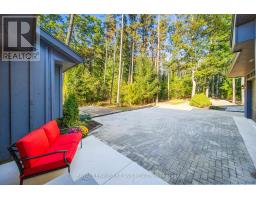 10395 PINETREE DRIVE - 38