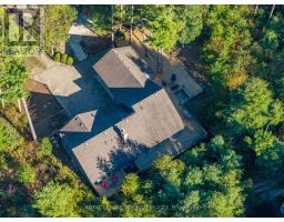 10395 PINETREE DRIVE - 39