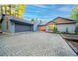 10395 PINETREE DRIVE - 4