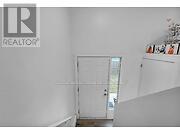 10 - 105 ANDOVER DRIVE - 5