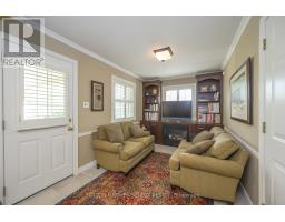 272 COMMISSIONERS ROAD E - 12