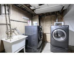 110 LAURENTIAN DRIVE N - 11