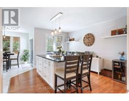 12 HUNTINGTON TERRACE - 11