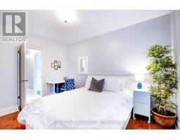 12 HUNTINGTON TERRACE - 22