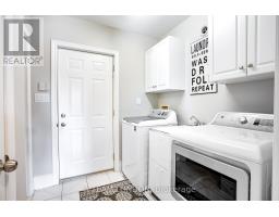 12 HUNTINGTON TERRACE - 24