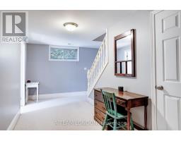 12 HUNTINGTON TERRACE - 25