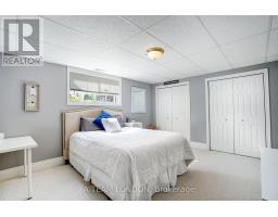12 HUNTINGTON TERRACE - 30