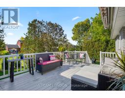 12 HUNTINGTON TERRACE - 34