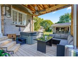 12 HUNTINGTON TERRACE - 37