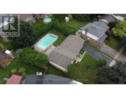 57 MCTAGGART CRESCENT - 40