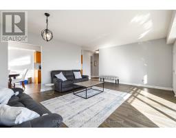 606 - 744 WONDERLAND ROAD S - 12