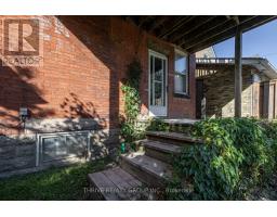 11 FOREST AVENUE - 24