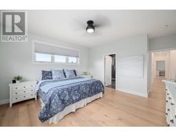 121 LEWIS DRIVE - 25