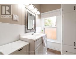 38 ST. ANDREW STREET - 21