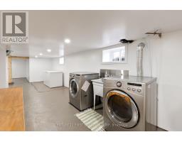 38 ST. ANDREW STREET - 37