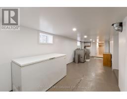38 ST. ANDREW STREET - 39