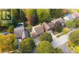 90 MERIDENE CRESCENT W - 47