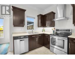 43 - 777 APRICOT DRIVE - 14