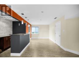 43 - 777 APRICOT DRIVE - 34