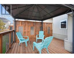 43 - 777 APRICOT DRIVE - 38