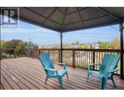 43 - 777 APRICOT DRIVE - 39