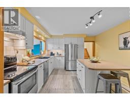 28 ELWORTHY AVENUE - 14